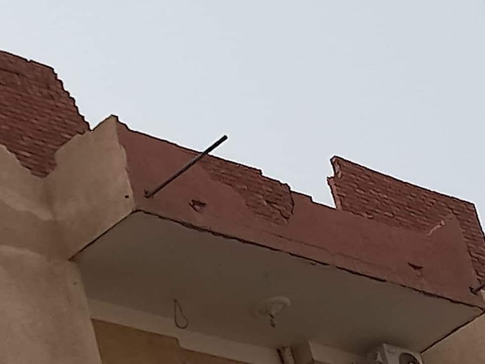 انهيار سور بلكونة بسبب الطقس السيء بالشرقية 1