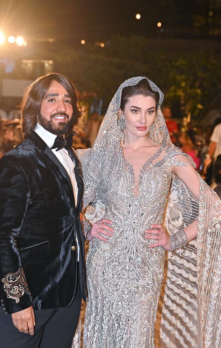 هاني البحيري وفستان زفاف بفاشون فاكتور