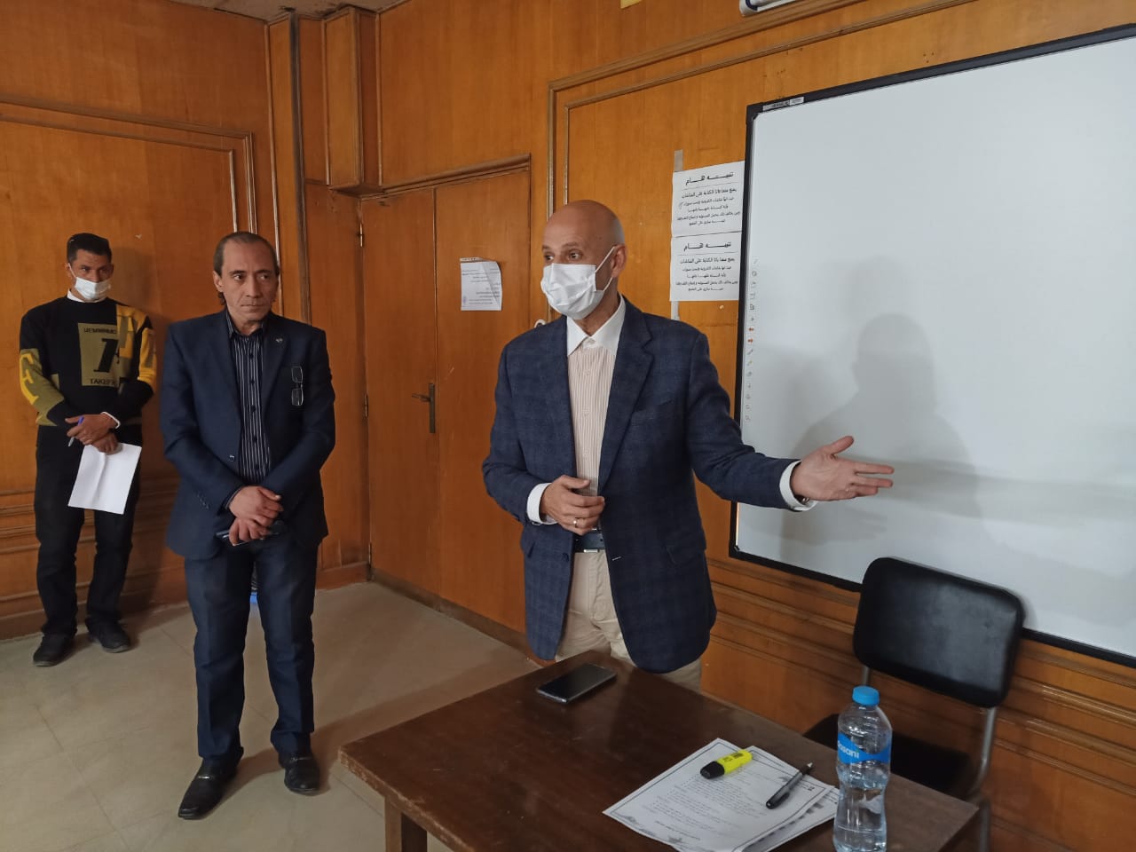 وكيل وزارة الصحة يفتتح دورة لغة الإشارة