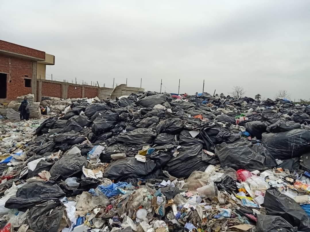 ضبط نفايات طبية خطرة بالشرقية 07