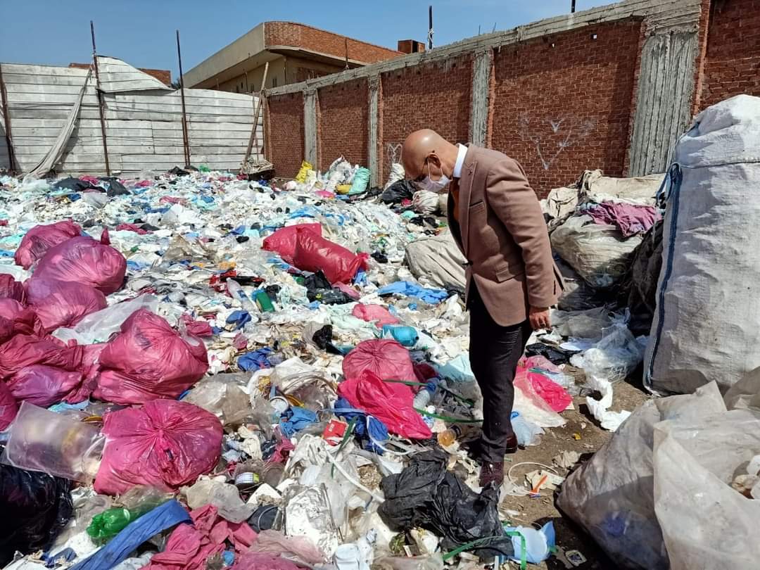 ضبط نفايات طبية خطرة بالشرقية 09