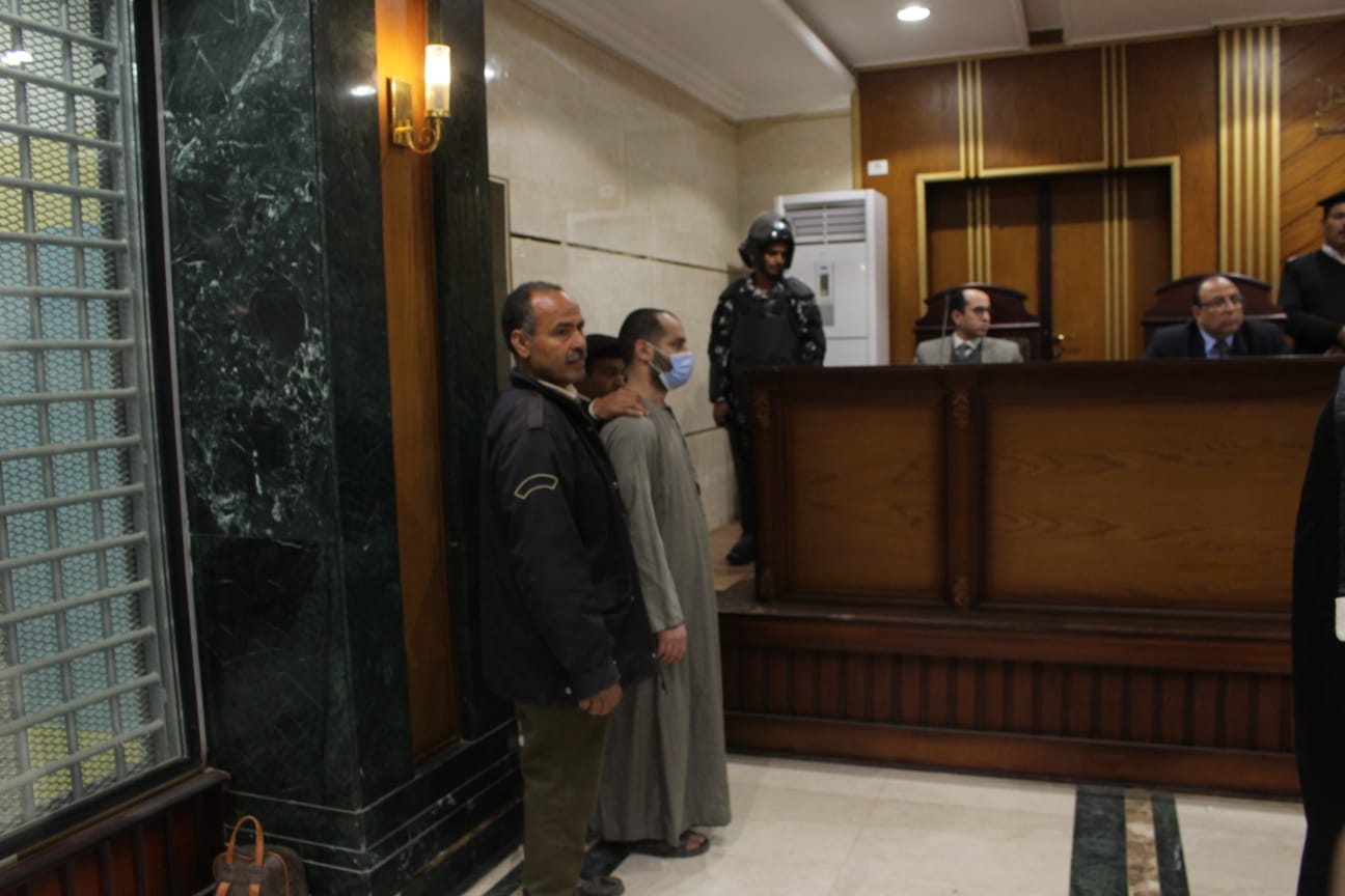 أثناء جلسة المحاكمة 