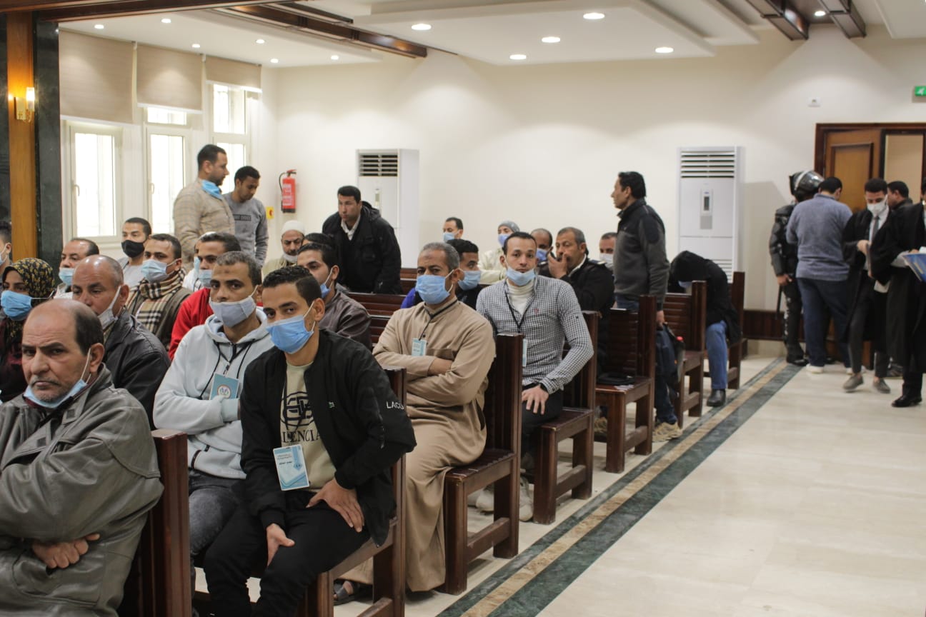 أثناء جلسة المحاكمة 