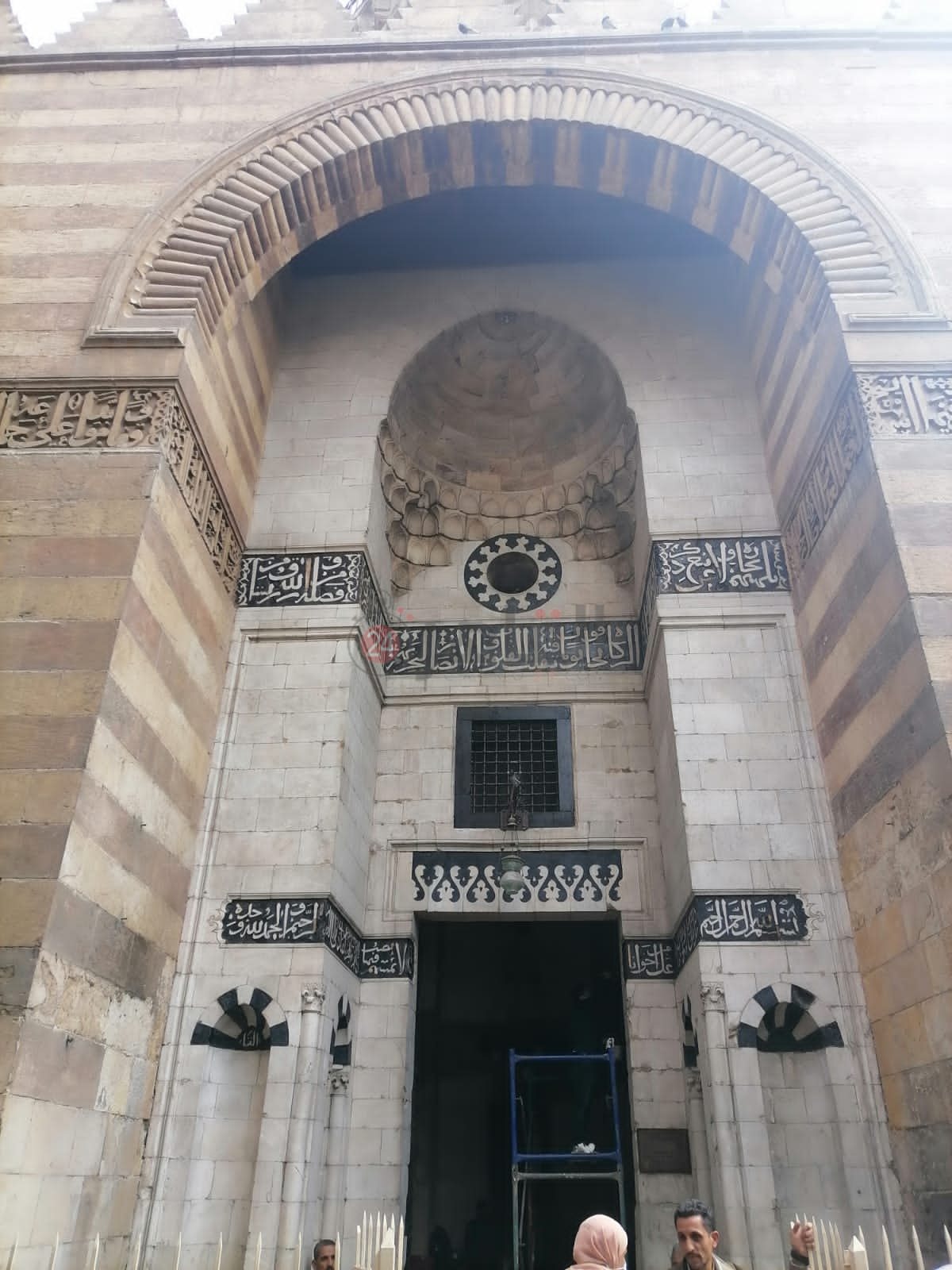 الآثار تنتهي من ترميم واجهتي مسجد بيبرس الجاشنكير وحوش عطا بالجمالية | صور