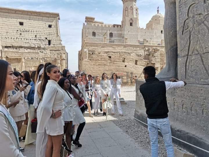 زيارة ملكات جمال العالم لـ الأقصر 5