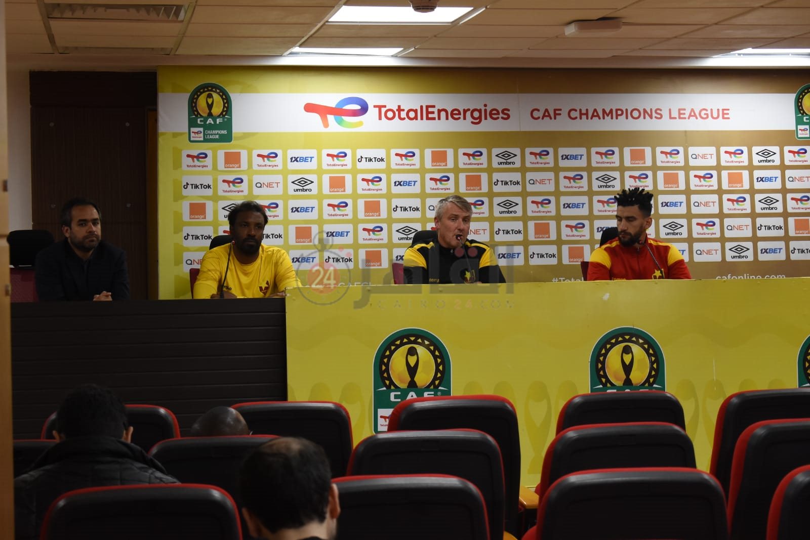 مؤتمر الصحفي لنادي الأهلي والمريخ (1)