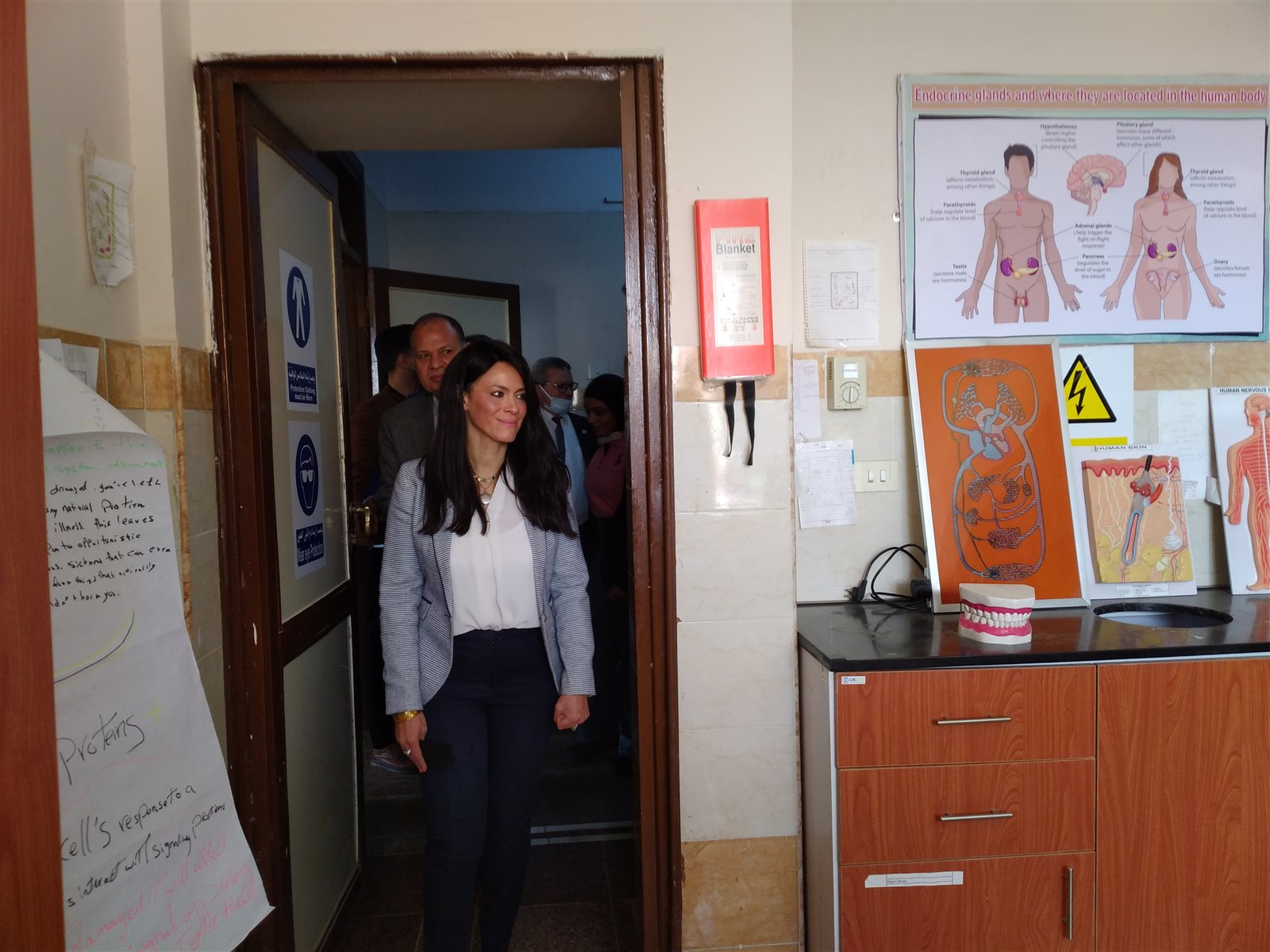 وزيرة التعاون الدولي تتفقد مدرسة المتفوقين بأسيوط 