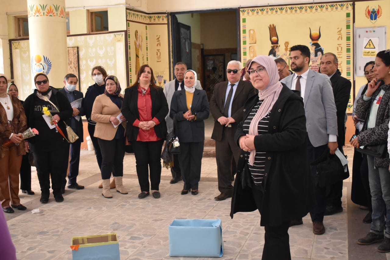 طالبات الإسكندرية