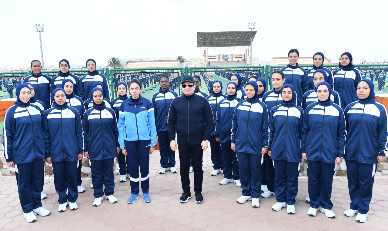 السيسي يتفقد أكاديمية الشرطة