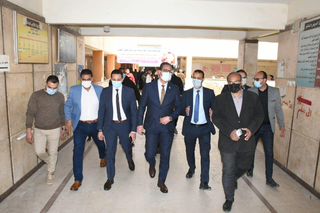محافظ الفيوم يتفقد أعمال الحملة القومية للتطعيم ضد شلل الأطفال