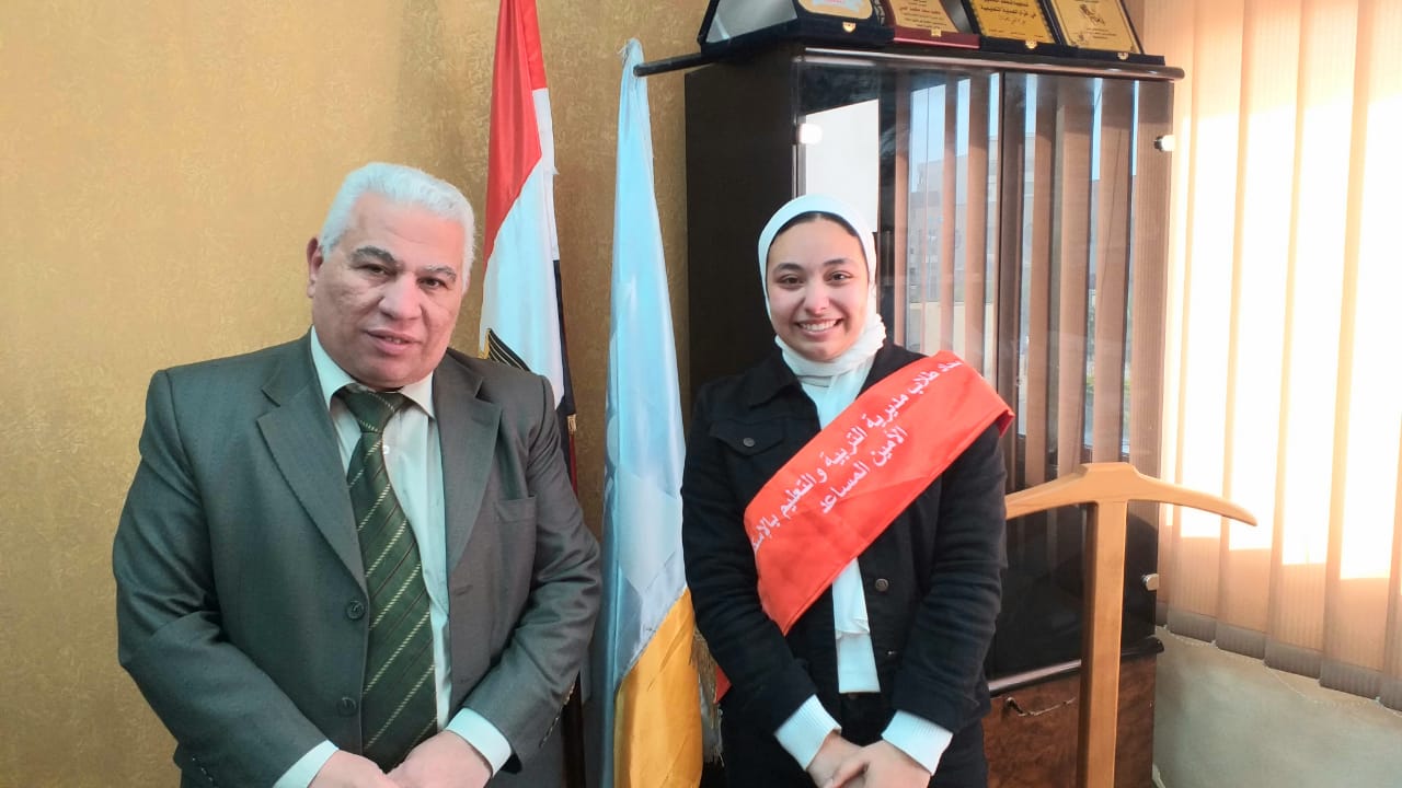 فوز طالبة من الإسكندرية بمنصب أمين مساعد 