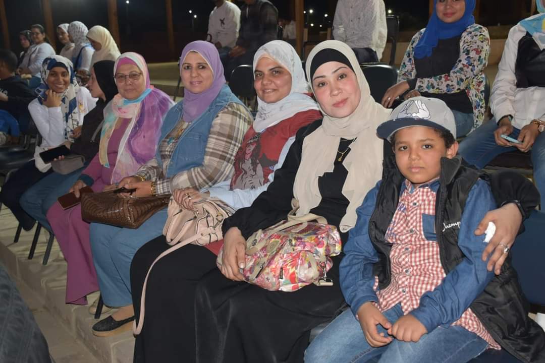 تكريم الأم المثالية بالأقصر 