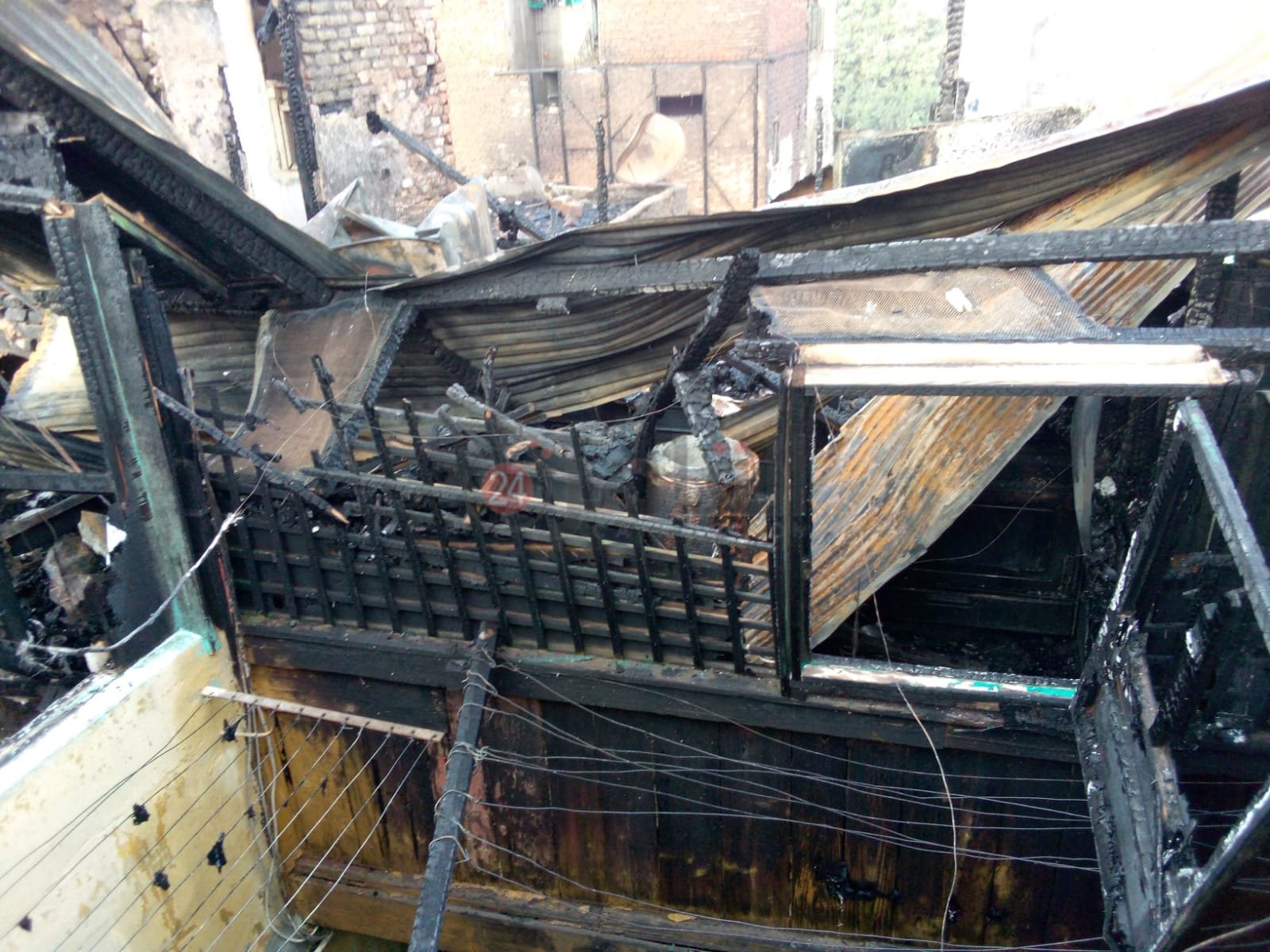 آثار حريق مخزن أخشاب بولاق أبو العلا