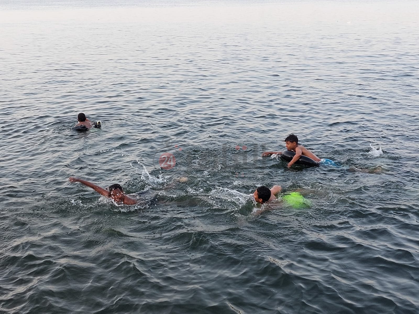 الاستحمام في نهر النيل 