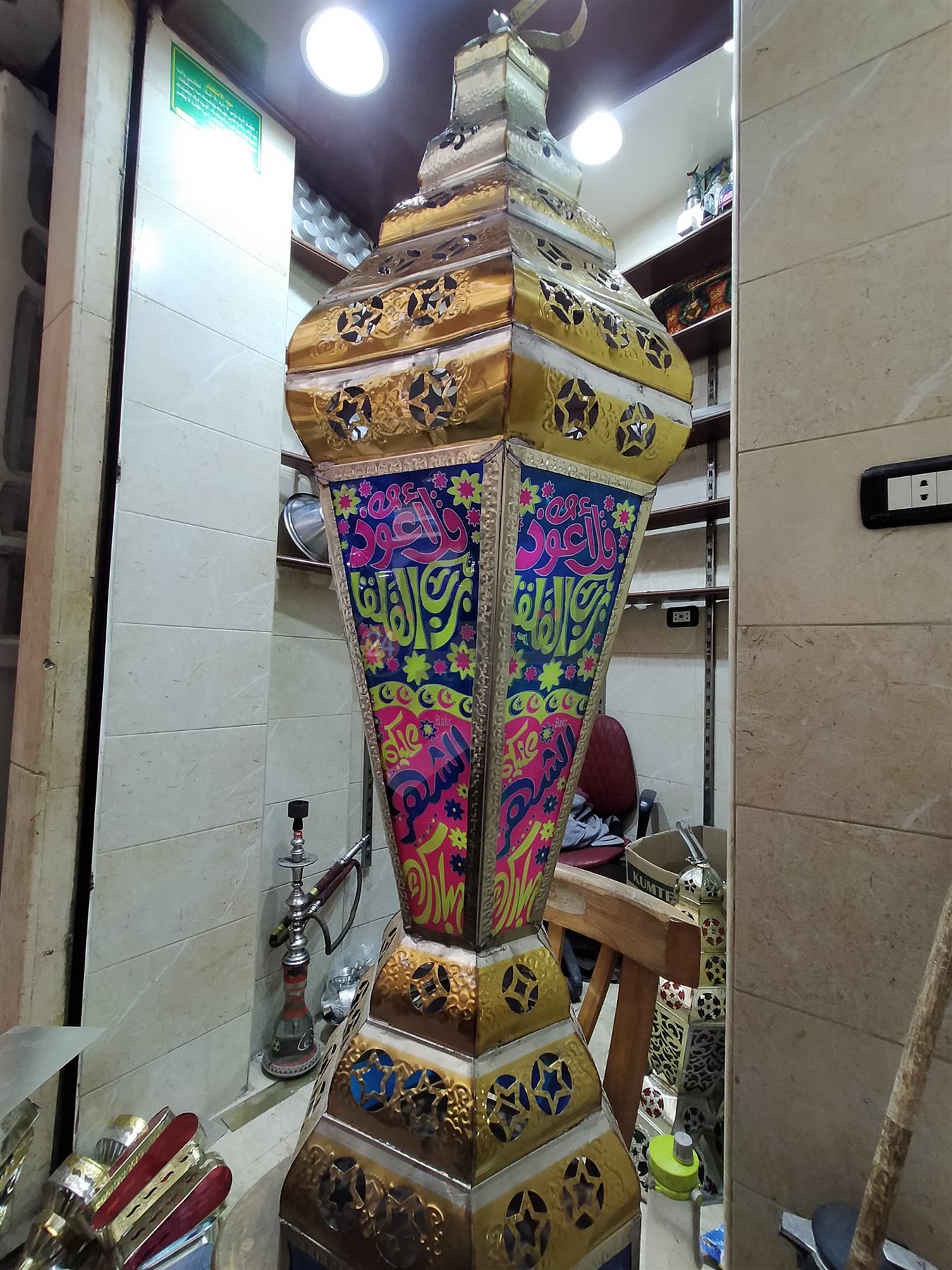 رجب درويش أسطورة صناعة الفوانيس في الفيوم