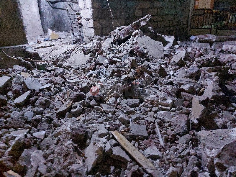 انهيار جزء من عقار ببورسعيد 2_copy_800x600