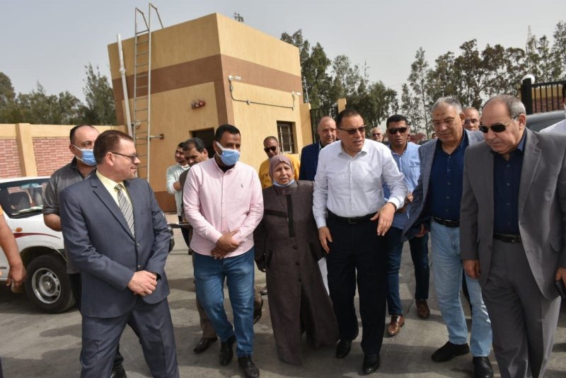 جولة محافظ الشرقية لمتابعة استعدادات موسم حصاد القمح والبنجر