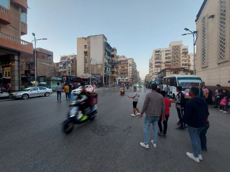 أقباط بورسعيد يوزعون وجبات الإفطار علي الصائمين3