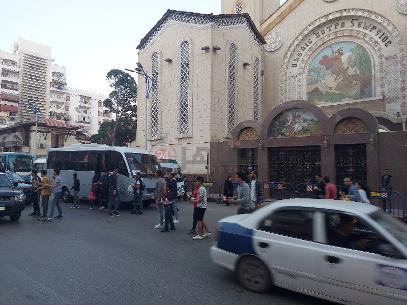 أقباط بورسعيد يوزعون وجبات الإفطار علي الصائمين12