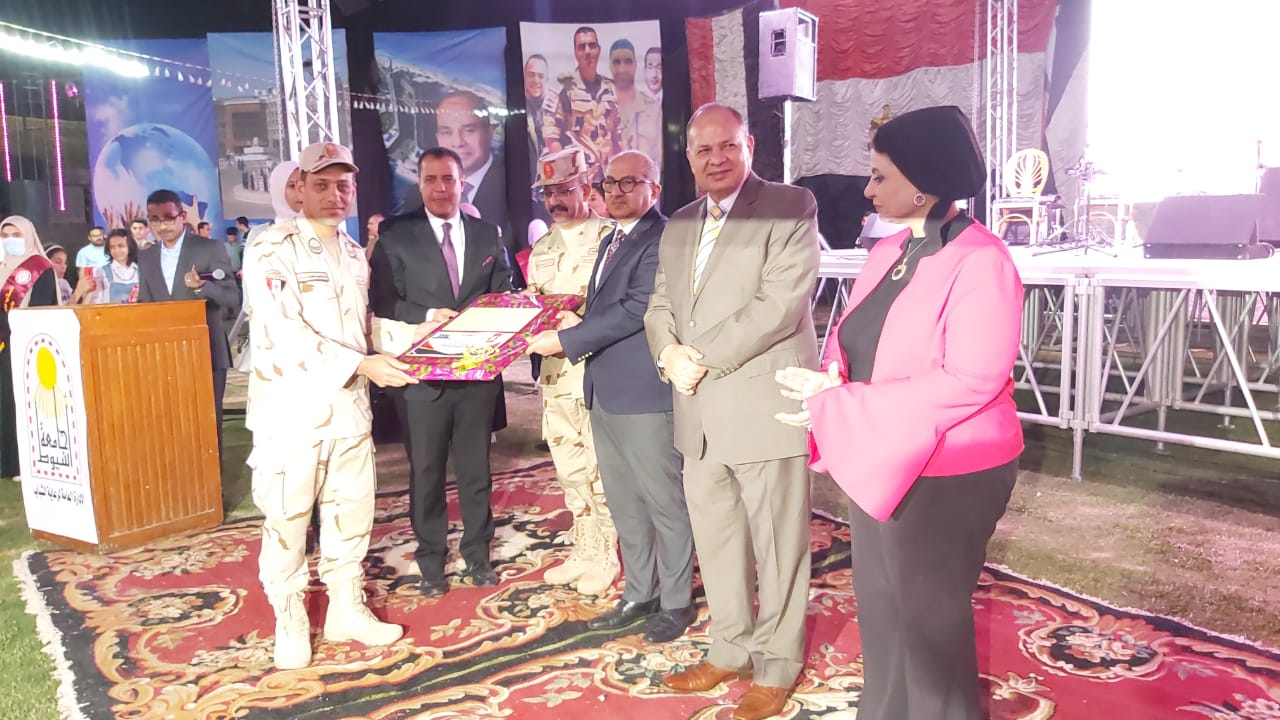 احتفالات جامعة أسيوط بذكرى العاشر من رمضان 