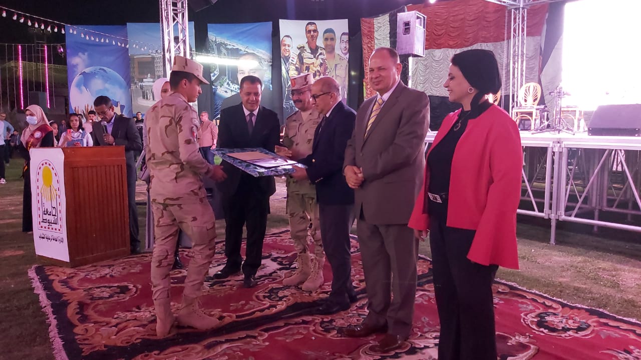 احتفالات جامعة أسيوط بذكرى العاشر من رمضان 