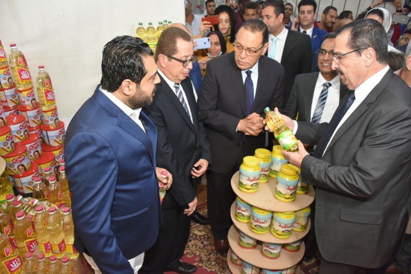 افتتاح معرض مكافحة الغلاء بالعاشر من رمضان 01