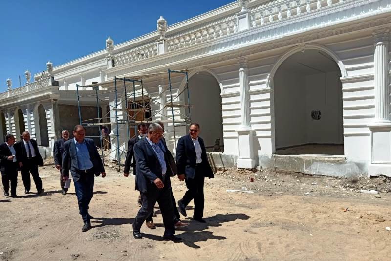 إيقاف أعمال بناء قاعة أفراح مخالفة بالشرقية 02