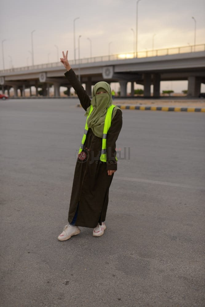 إحدى المشاركات في الفريق