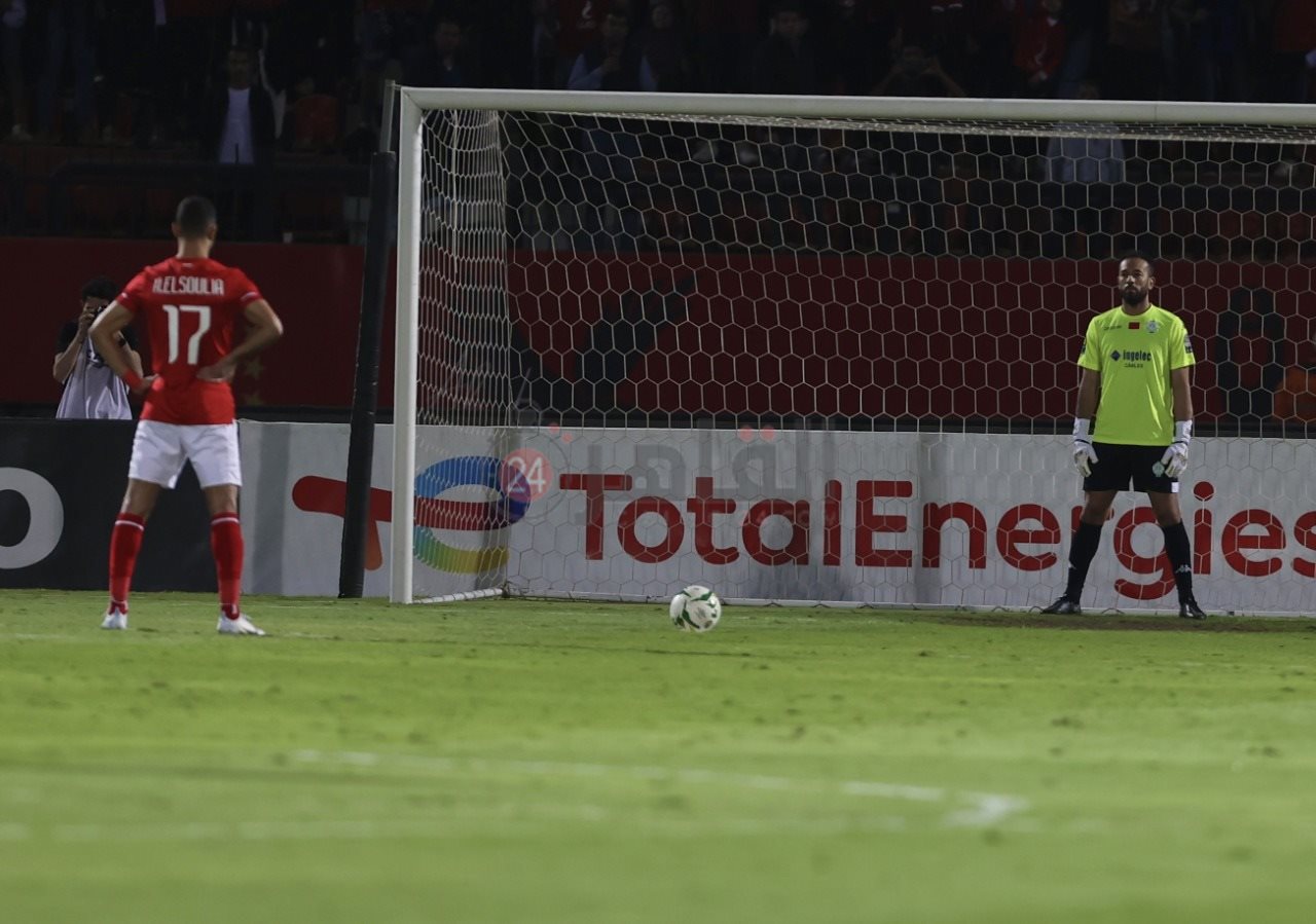 الأهلي والرجاء (6)