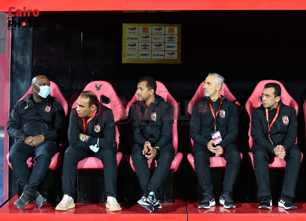 الأهلي والرجاء (16)