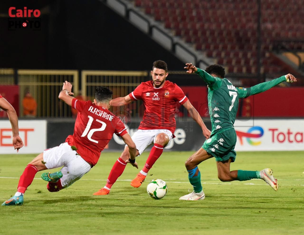 الأهلي والرجاء (24)