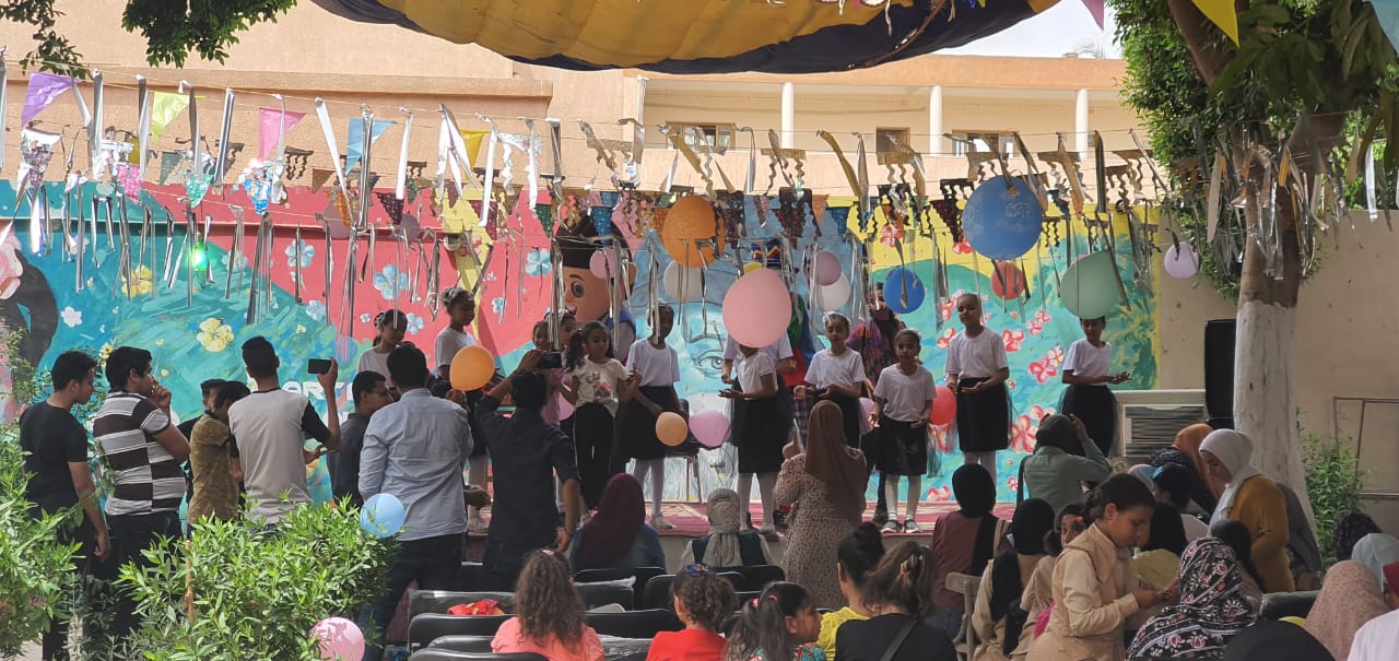 الاحتفال بيوم اليتيم