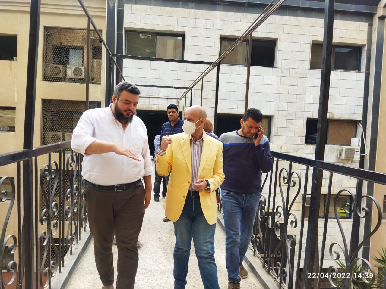 وكيل وزارة الصحة يطمئن على الأطفال 3