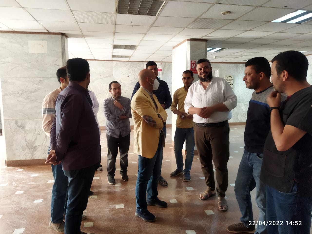 وكيل وزارة الصحة يطمئن على الأطفال 4