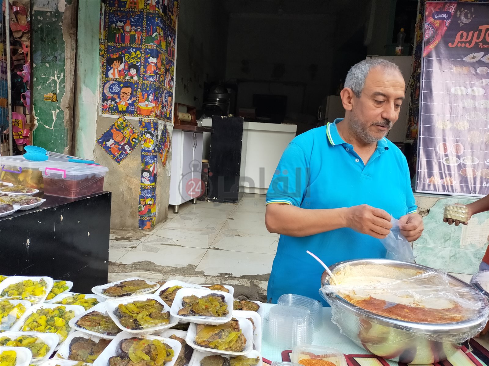 إبراهيم مصطفى صاحب أول مشروع للمُقبلات السوري واللبناني بالفيوم