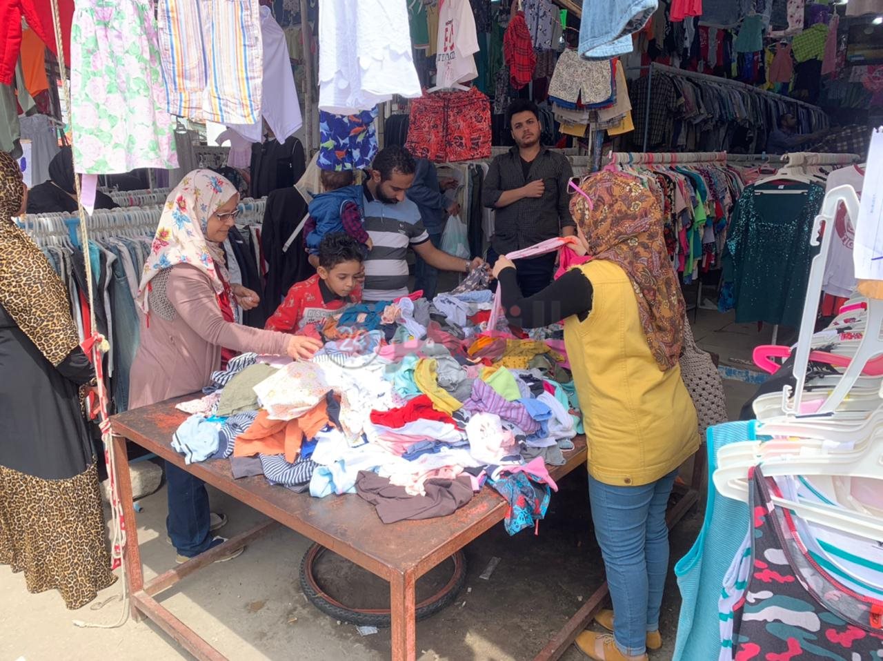 سوق الملابس المستعملة البالة ببورسعيد 