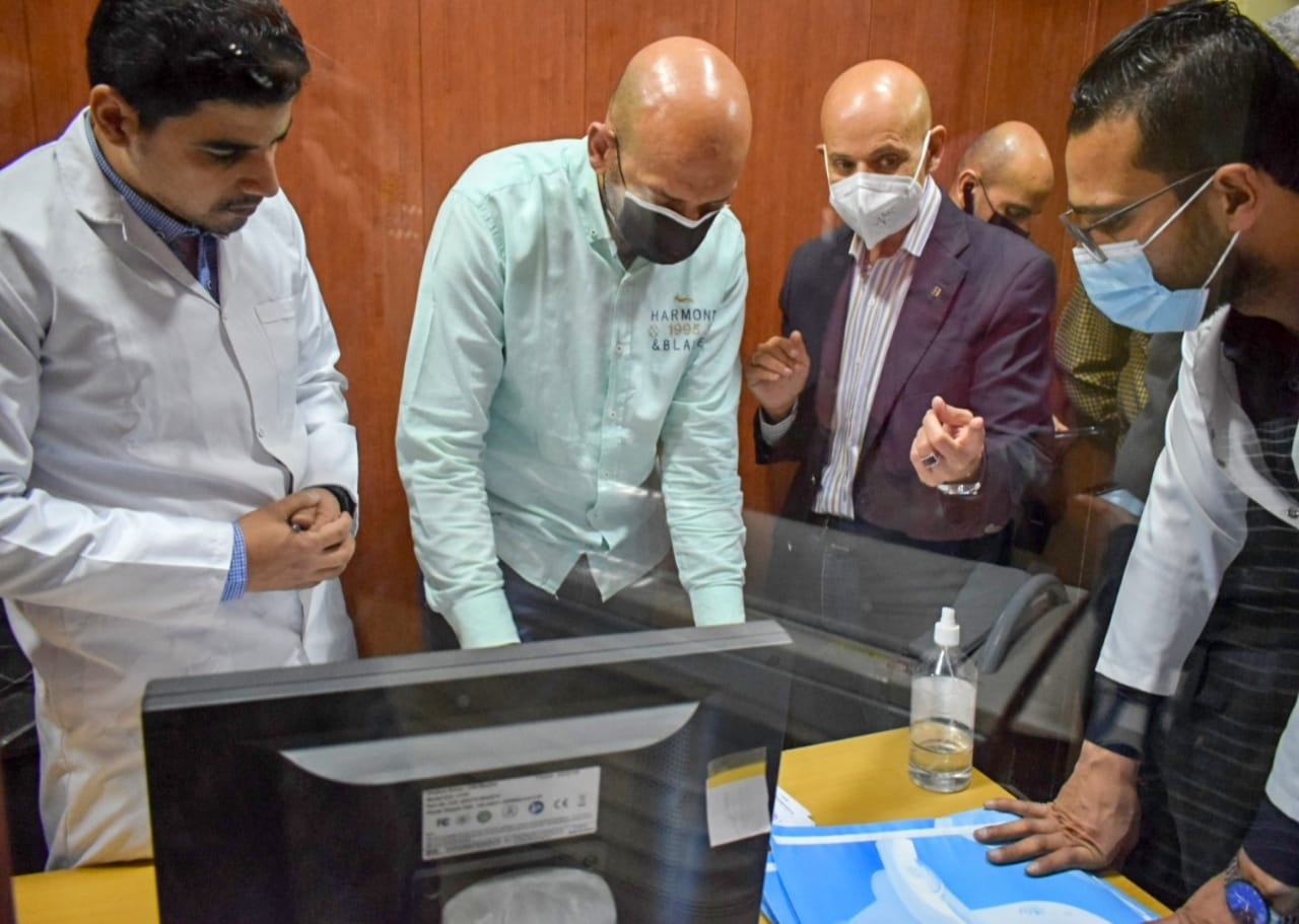 جولة وكيل وزارة الصحة للمركز الطبي والمستشفى المركزي في الحسينية 03