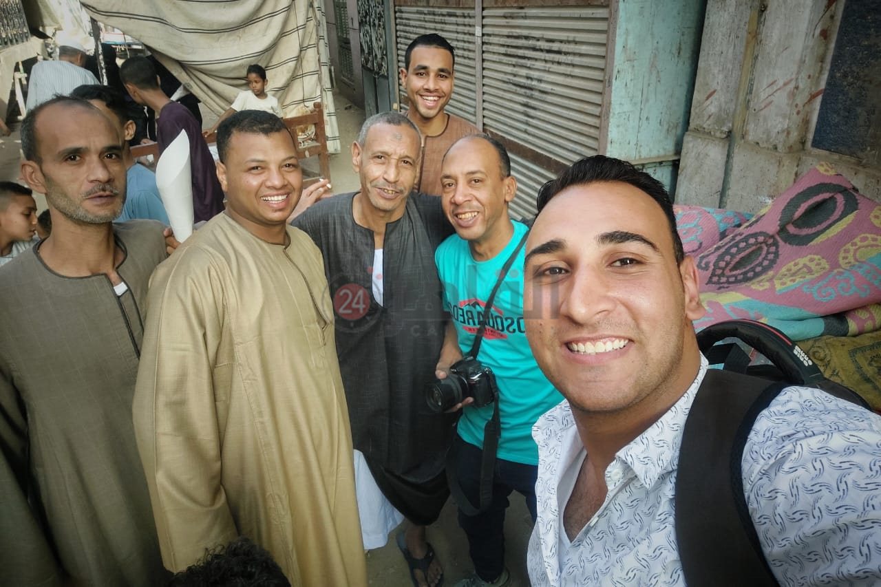 توزيع السندوشات بالمجان بالأقصر