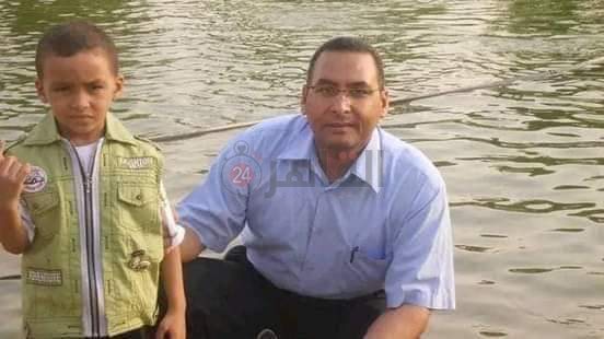 الشافعي حسن مصاب وابنه محمد الأكبر المصاب صورة منذ فترة بعيدة 