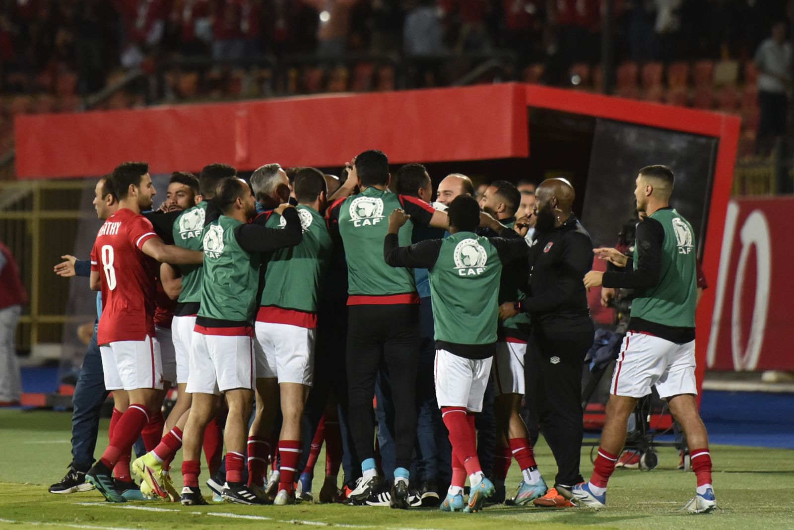 بدلاء الأهلي