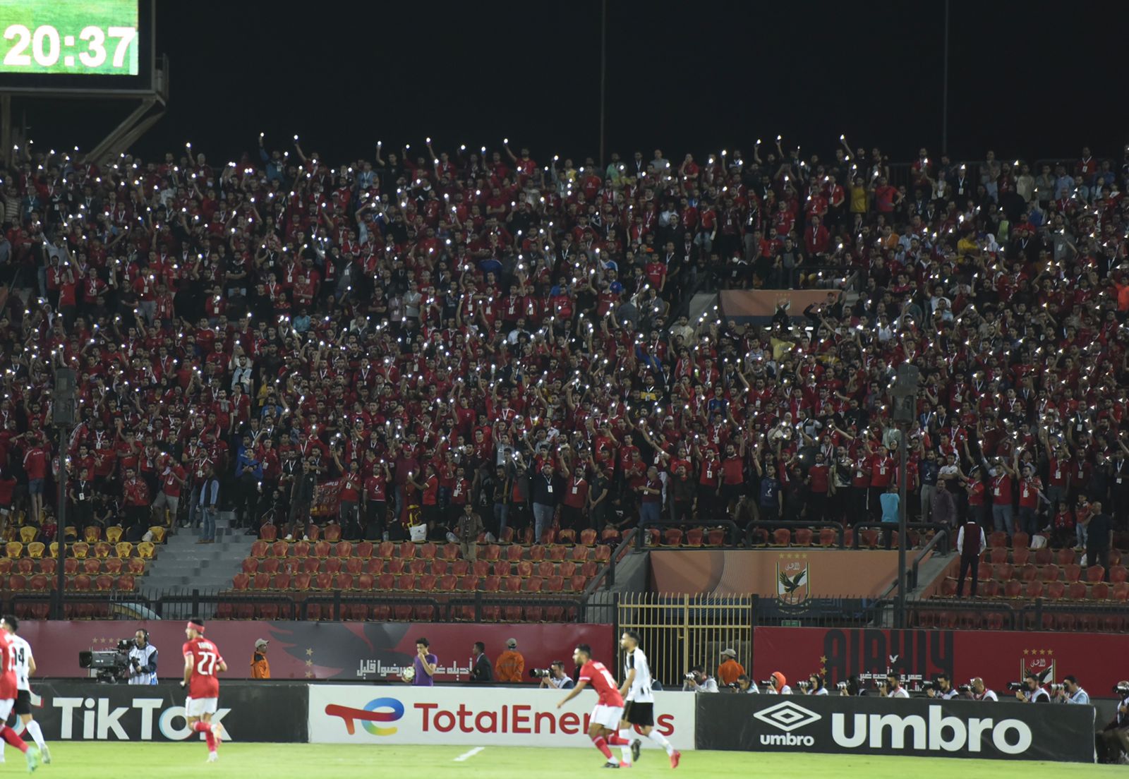 جماهير الأهلي