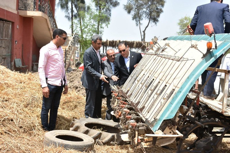 محافظ الشرقية يتابع موسم حصاد القمح 02