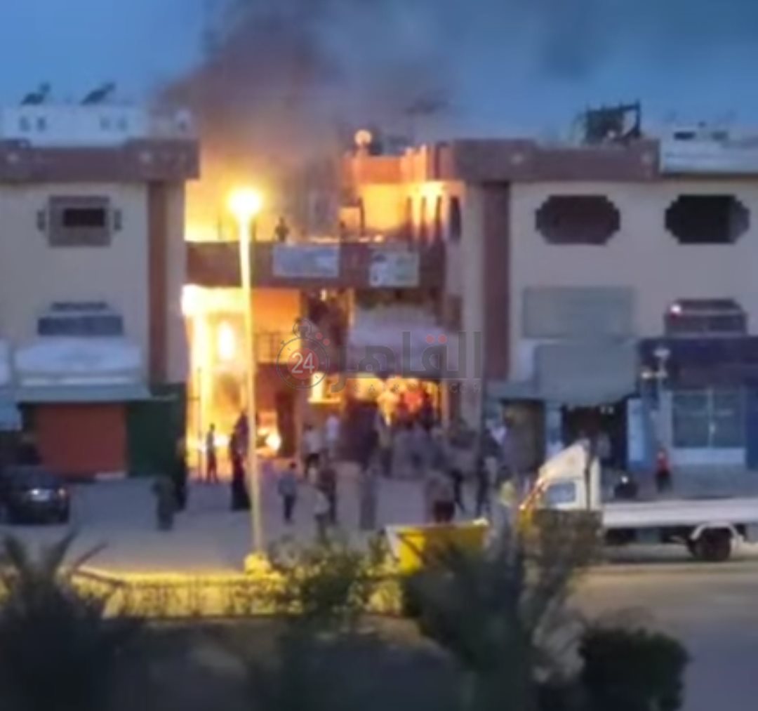 حريق في مركز تجاري بالعاشر من رمضان 3