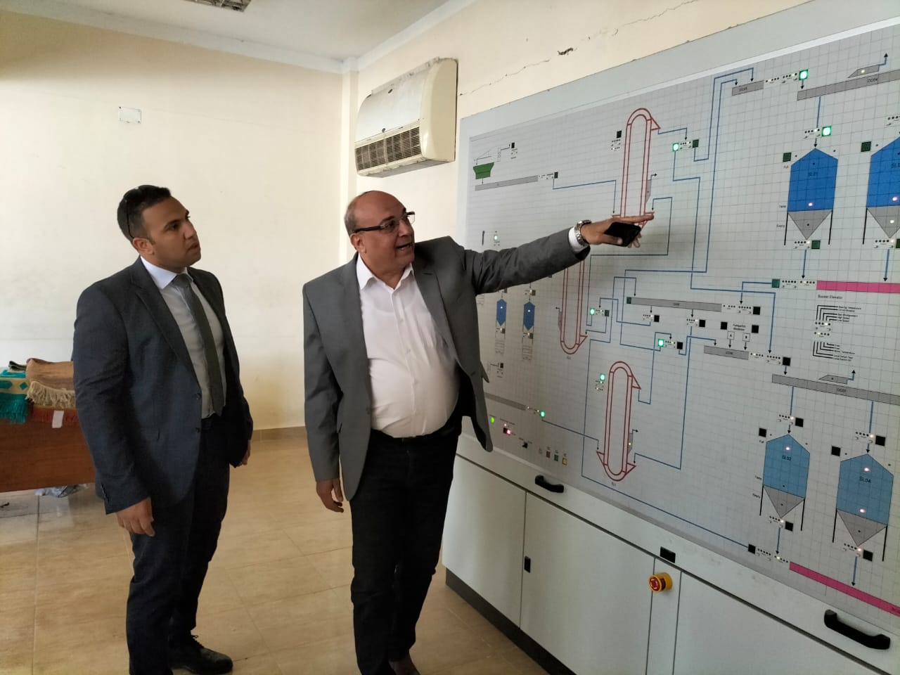 توريد الأقماح للصوامع في الإسكندرية 