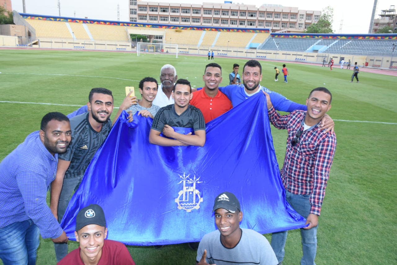 احتفال أسوان بالصعود إلى الممتاز (15)