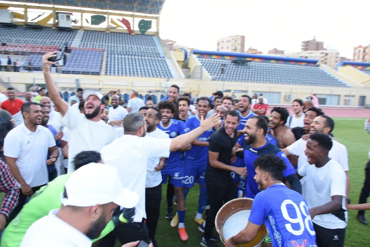 احتفال أسوان بالصعود إلى الممتاز (16)