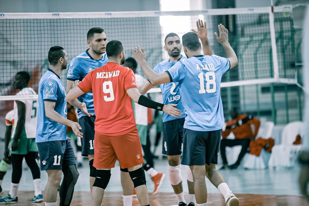 طائرة الأهلي (3)