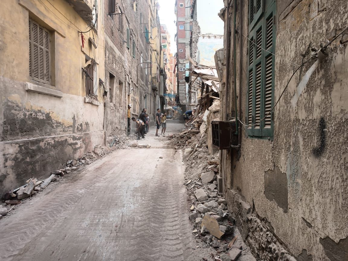 انهيار 3 عقارات خالية من السكان غرب الإسكندرية 