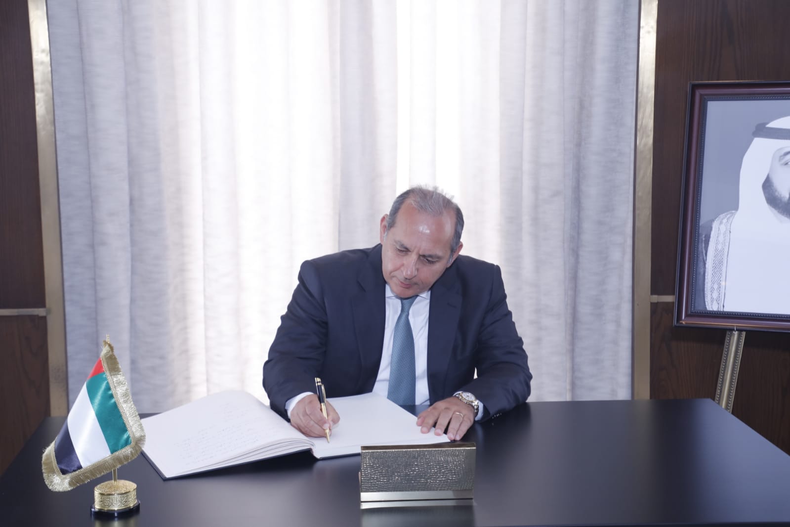 عزاء الشيخ خليفة بن زايد 4