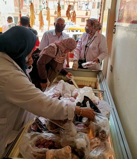 لحوم مجمدة مجهولة المصدر